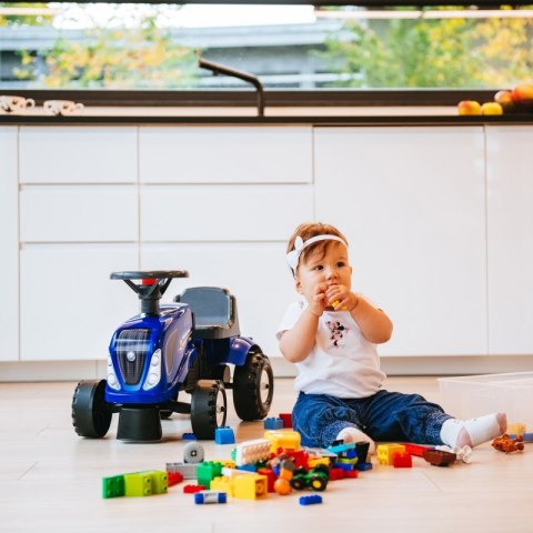 FALK Traktorek Baby New Holland Niebieski z Przyczepką + akc. od 1 roku FALK Traktorek Baby New Holland Niebieski z Przyczepką + akc. od 1 roku