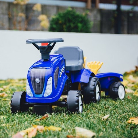 FALK Traktorek Baby New Holland Niebieski z Przyczepką + akc. od 1 roku FALK Traktorek Baby New Holland Niebieski z Przyczepką + akc. od 1 roku