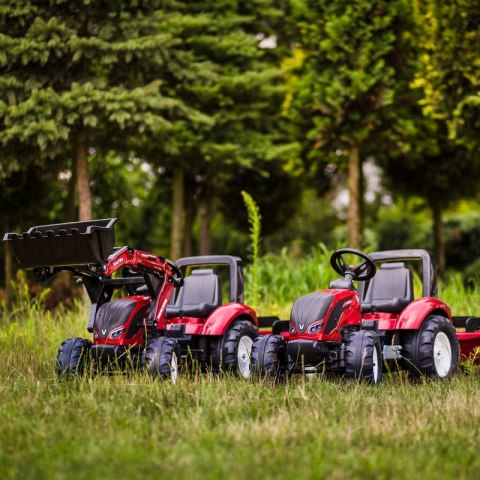 FALK Traktorek Czerwony Valtra S4 na Pedały z Przyczepką od 3 Lat FALK Traktorek Czerwony Valtra S4 na Pedały z Przyczepką od 3 Lat