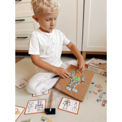 VIGA Drewniana Przybijanka Roboty 45 elementów Montessori VIGA Drewniana Przybijanka Roboty 45 elementów Montessori