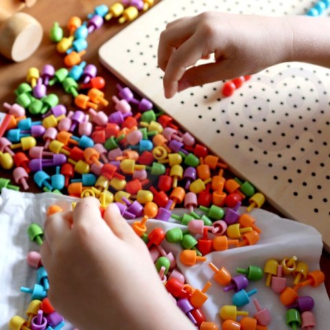 TOOKY TOY Mozaika Montessori Układanka z Pinezkami Wpinaczka 88 el. TOOKY TOY Mozaika Montessori Układanka z Pinezkami Wpinaczka 88 el.