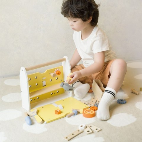CLASSIC WORLD Wooden Tool Set Box 15 pcs. CLASSIC WORLD Wooden Tool Set Box 15 pcs.