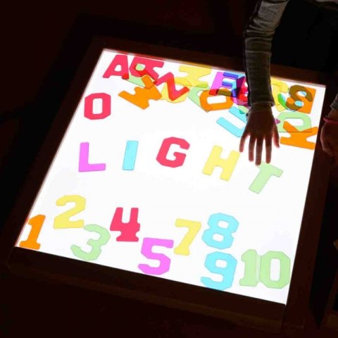 MASTERKIDZ Rama Sensoryczna - Panel LED + Przezroczysta Taca Do Malowania MASTERKIDZ Rama Sensoryczna - Panel LED + Przezroczysta Taca Do Malowania